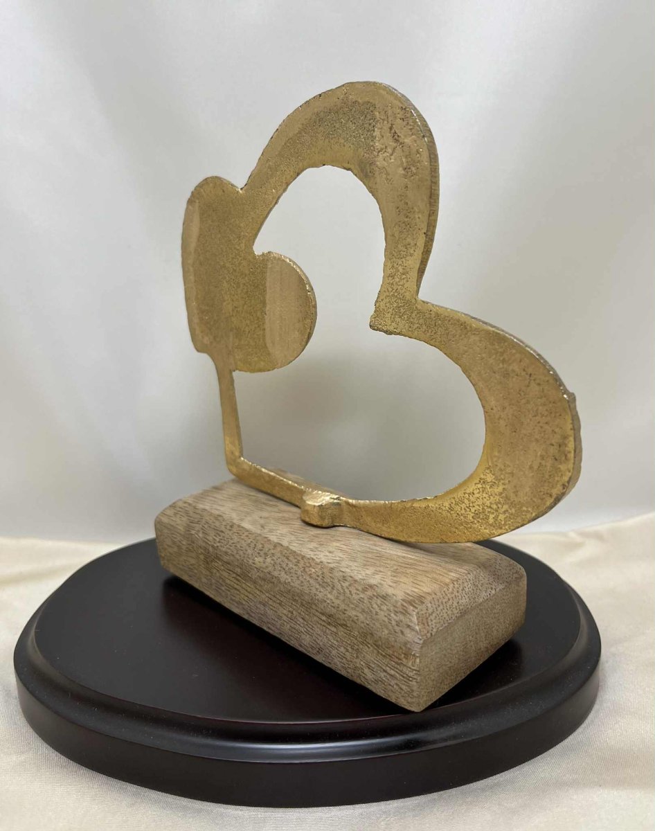 Cœur en métal doré sur socle de bois de GmbH (13.5*14.5cm) – Image 3