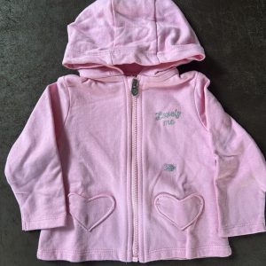 GILET SWEAT A CAPUCHE MOTIF LOVELY ME