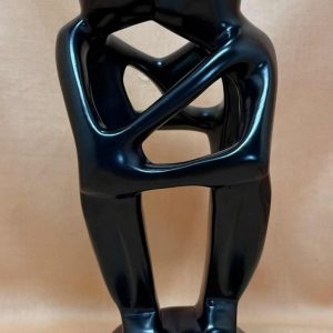Statue africaine en stéatite représentant 2 amoureux, fabriquée au Kenya et commercialisée par GmbH(9.5*21cm)
